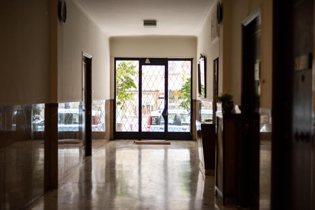 Two Bedroom Apt In Syntagma - Ermou Area アテネ エクステリア 写真