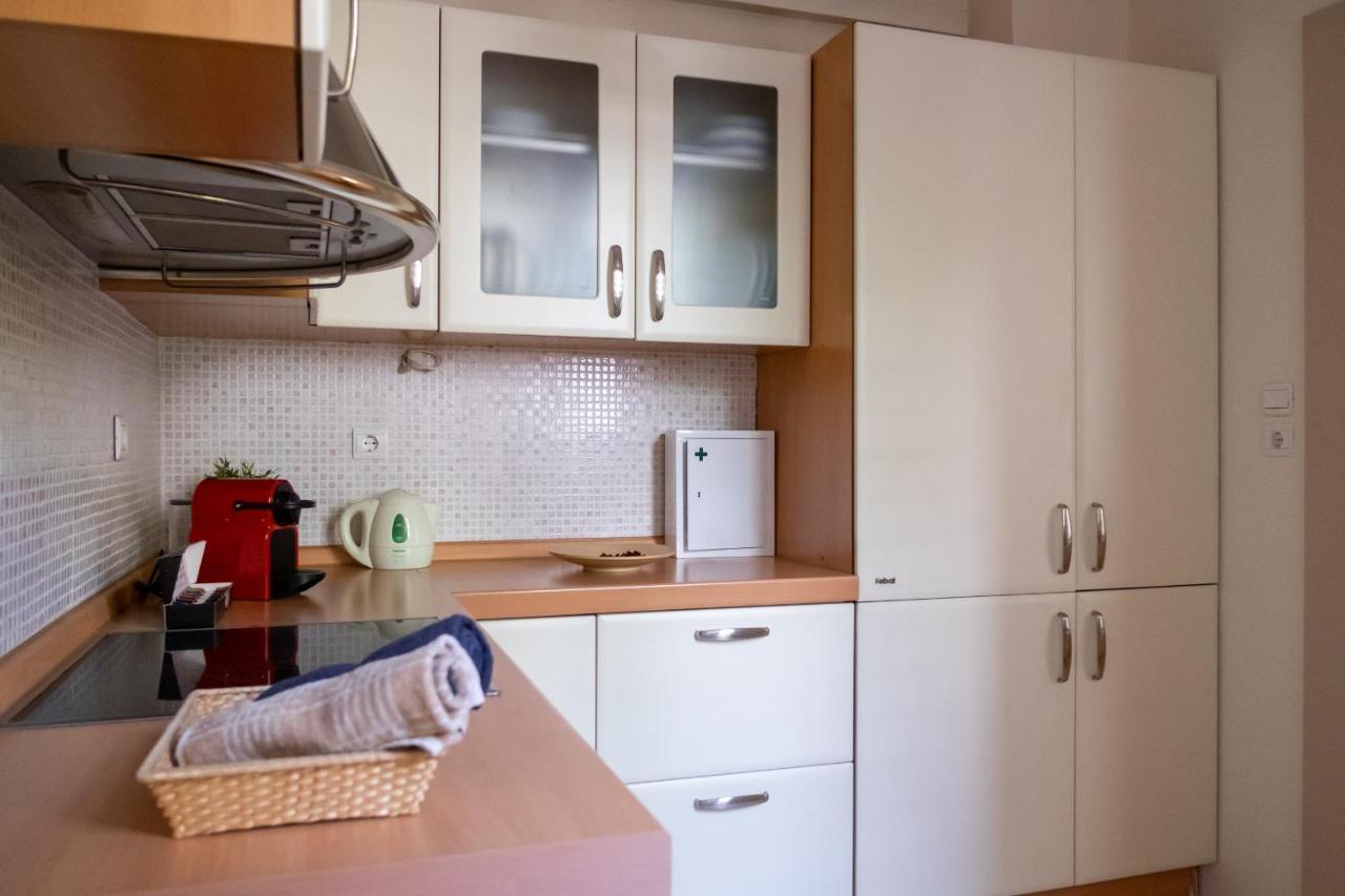 Two Bedroom Apt In Syntagma - Ermou Area アテネ エクステリア 写真